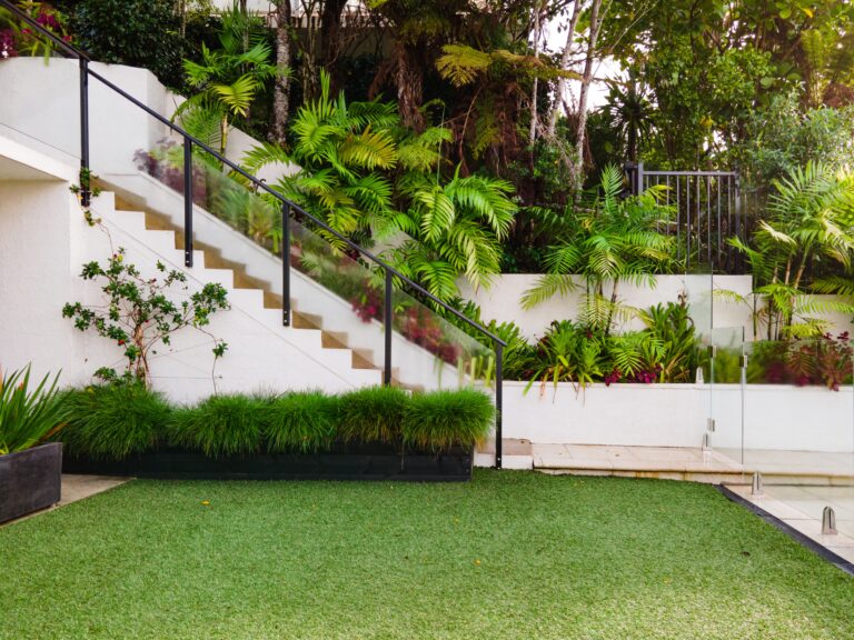 5 Good Reasons to Replace a Natural Turf Lawn with Artificial Grass